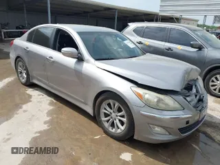 2013 Hyundai Genesis 3.8L with VIN KMHGC4DD5DU233358, listed as a IAAI auction lot 41954695 with 247,464 mi miles. Bid and sale history available at carsss.com. Image 1.