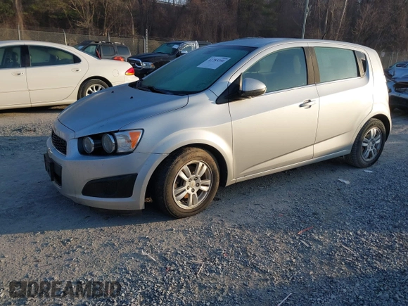 2012 Chevrolet Sonic LT z VIN 1G1JD6SB5C4179006, wystawiony jako IAAI lot #41785200 z przebiegiem 241 164 mil mil oraz . Historia ofert i sprzedaży dostępna na DreamBid. Obrazek 2.