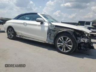 2019 Mercedes-Benz C 300 z VIN WDDWK8DB4KF796515, wystawiony jako Copart lot #57394145 z przebiegiem 21 854 mil mil oraz Szkoda całkowita • Salvage title. Historia ofert i sprzedaży dostępna na DreamBid. Obrazek 4.