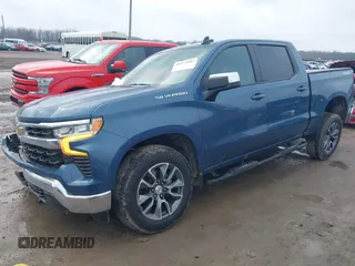 2024 Chevrolet Silverado 1500 LT with VIN 1GCPDKEK9RZ280356, listed as a IAAI auction lot 41074093 with 5,586 mi miles. Bid and sale history available at carsss.com. Image 2.