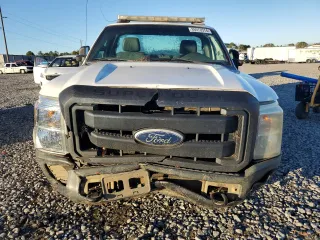 2011 Ford F-250 XL z VIN 1FTBF2A67BEA75323, wystawiony jako Copart lot #86070574 z przebiegiem 153 305 mil mil oraz Szkoda całkowita • Salvage title. Historia ofert i sprzedaży dostępna na DreamBid. Obrazek 5.