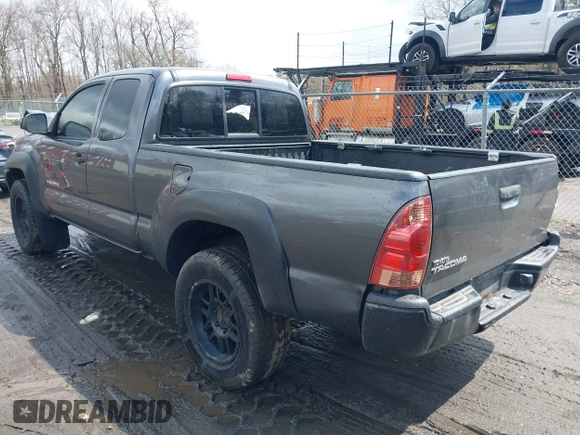 2015 Toyota Tacoma с VIN 5TFUX4EN8FX033949, выставлен на аукционе IAAI как лот 41961912 с пробегом 188 527 миль миль и . История ставок и продаж доступна на DreamBid. Изображение 3.