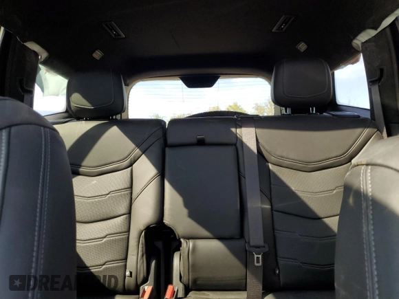 2024 Cadillac XT6 AWD Sport with VIN 1GYKPHRS4RZ715079, listed as a Copart auction lot 55297235 with 18,283 mi miles and Salvage title. Bid and sale history available at DreamBid. Image 10.