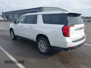 2022 GMC Yukon XL Denali with VIN 1GKS2JKLXNR344975, listed as a IAAI auction lot 41481290 with 39,783 mi miles and . Bid and sale history available at carsss.com. Image 3.