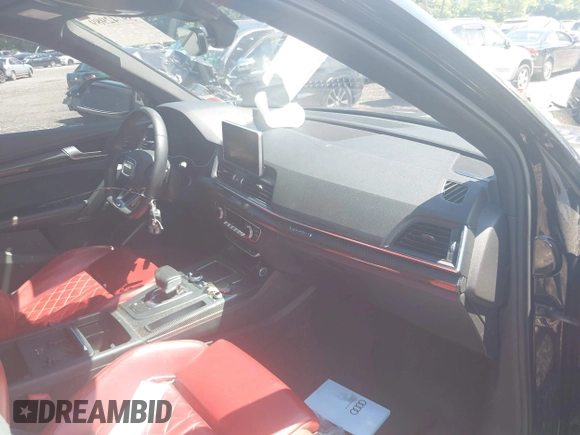 2018 Audi SQ5 Premium Plus z VIN WA1A4AFY0J2236191, wystawiony jako IAAI lot #39742989 z przebiegiem 63 816 mil mil oraz . Historia ofert i sprzedaży dostępna na DreamBid. Obrazek 5.
