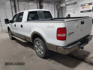2006 Ford F-150 XLT z VIN 1FTPW14V26KD74230, wystawiony jako IAAI lot #42430362 z przebiegiem 187 270 mil mil oraz . Historia ofert i sprzedaży dostępna na DreamBid. Obrazek 3.