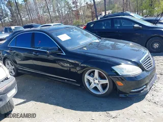 2011 Mercedes-Benz S-Class S 550 with VIN WDDNG8GBXBA365599, listed as a IAAI auction lot 41886029 with 60,859 mi miles. Bid and sale history available at carsss.com. Image 13.