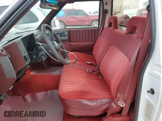1992 GMC Sonoma with VIN 1GTCS14Z8N8505850, listed as a Copart auction lot 49582175 with 44,301 mi miles and Salvage Title. Bid and sale history available at carsss.com. Image 7.