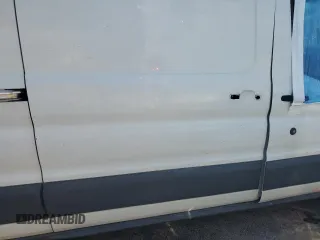 2017 Ford Transit Cargo z VIN 1FTBW2CM3HKB45373, wystawiony jako Copart lot #63834005 z przebiegiem 52 155 mil mil oraz Szkoda całkowita • Salvage title. Historia ofert i sprzedaży dostępna na DreamBid. Obrazek 11.