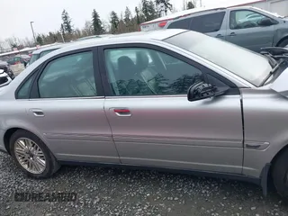 2004 Volvo S80 with VIN YV1TS91Z741370574, listed as a IAAI auction lot 41765504 with 201,008 mi miles. Bid and sale history available at carsss.com. Image 14.