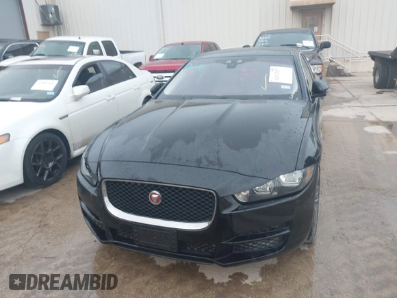 2017 Jaguar XE 35t Premium with VIN SAJAJ4BV8HA967951, listed as a IAAI auction lot 42032927 with 1 mi miles. Bid and sale history available at carsss.com. Image 12.