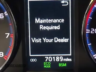 2016 Toyota RAV4 XLE с VIN 2T3RFREV5GW533000, выставлен на аукционе IAAI как лот 41200794 с пробегом 70 189 миль миль и . История ставок и продаж доступна на DreamBid. Изображение 16.