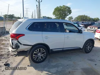 2017 Mitsubishi Outlander SE with VIN JA4AD3A36HZ032374, listed as a IAAI auction lot 42108810 with 89,034 mi miles and . Bid and sale history available at DreamBid. Image 13.
