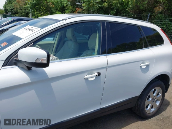 2013 Volvo XC60 3.2L z VIN YV4952DL7D2429586, wystawiony jako IAAI lot #42299502 z przebiegiem 101 249 mil mil oraz . Historia ofert i sprzedaży dostępna na DreamBid. Obrazek 14.