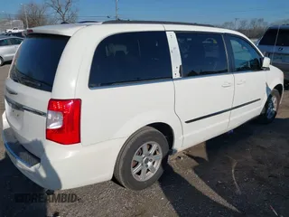 2011 Chrysler Town & Country Touring with VIN 2A4RR5DG3BR637971, listed as a IAAI auction lot 41855796 with 350,961 mi miles and . Bid and sale history available at DreamBid. Image 4.