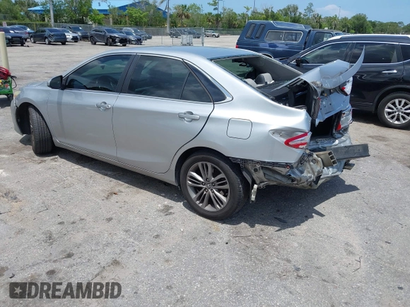 2015 Toyota Camry XLE z VIN 4T1BF1FK5FU970543, wystawiony jako IAAI lot #42373776 z przebiegiem 119 090 mil mil oraz . Historia ofert i sprzedaży dostępna na DreamBid. Obrazek 3.
