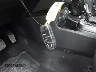 2018 Jeep Renegade Sport с VIN ZACCJBABXJPH11870, выставлен на аукционе IAAI как лот 41962848 с пробегом 76 994 миль миль и . История ставок и продаж доступна на DreamBid. Изображение 10.