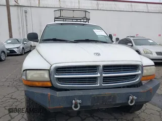 2000 Dodge Dakota Sport with VIN 1B7GG2AN2YS760690, listed as a IAAI auction lot 41616767 with 225,478 mi miles and . Bid and sale history available at carsss.com. Image 6.