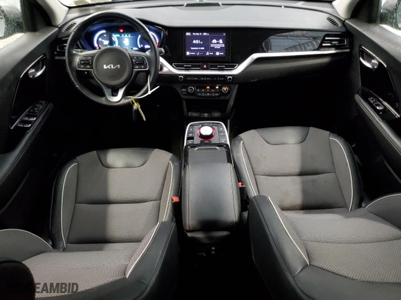 2022 Kia Niro EV S with VIN KNDCC3LG7N5159803, listed as a Copart auction lot 71338544 with 42,583 mi miles and Salvage Title. Bid and sale history available at carsss.com. Image 8.