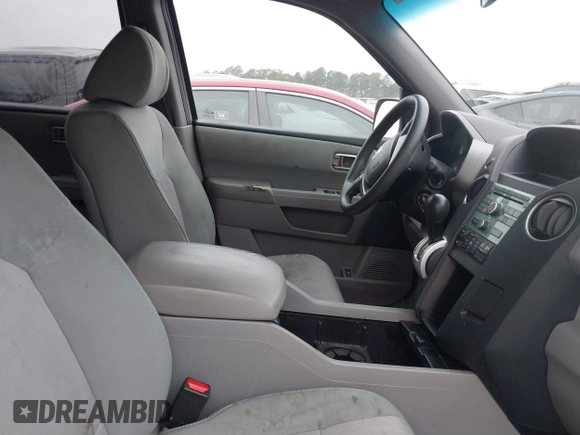 2010 Honda Pilot EX with VIN 5FNYF3H41AB009318, listed as a IAAI auction lot 41759335 with 231,174 mi miles and . Bid and sale history available at carsss.com. Image 5.