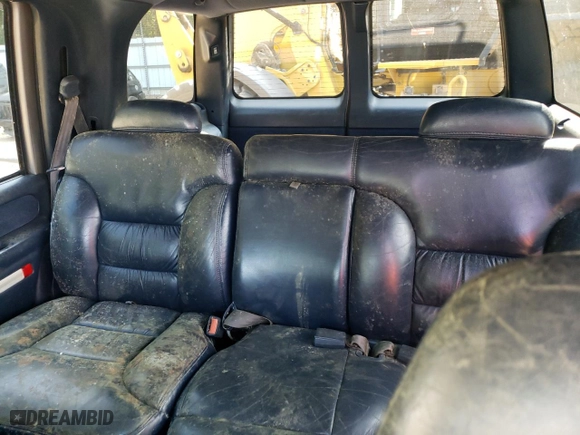 1999 Chevrolet Tahoe Z71 with VIN 1GNEK13R1XJ315188, listed as a Copart auction lot 68498944 with 264,880 mi miles and Salvage Title. Bid and sale history available at carsss.com. Image 10.