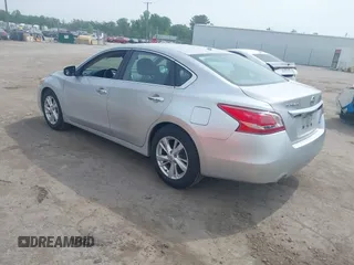 2013 Nissan Altima S with VIN 1N4AL3AP8DN586826, listed as a IAAI auction lot 42133563 with 147,562 mi miles and . Bid and sale history available at DreamBid. Image 3.