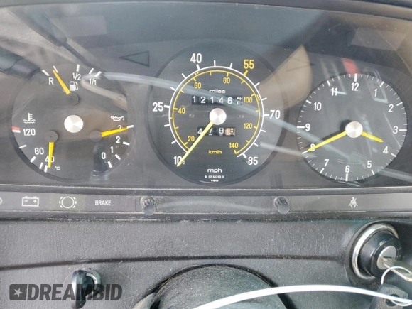 1980 Mercedes-Benz 300 with VIN 12313012165283, listed as a Copart auction lot 81507514 with 121,465 mi miles and Clean Title. Bid and sale history available at DreamBid. Image 9.