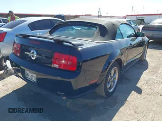 2005 Ford Mustang GT Deluxe with VIN 1ZVFT85H455226449, listed as a IAAI auction lot 41771971 with 128,570 mi miles and . Bid and sale history available at DreamBid. Image 4.
