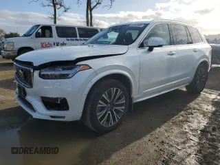 2020 Volvo XC90 Momentum with VIN YV4102PK7L1532199, listed as a Copart auction lot 45492805 with 47,553 mi miles and Salvage Title. Bid and sale history available at carsss.com. Image 1.