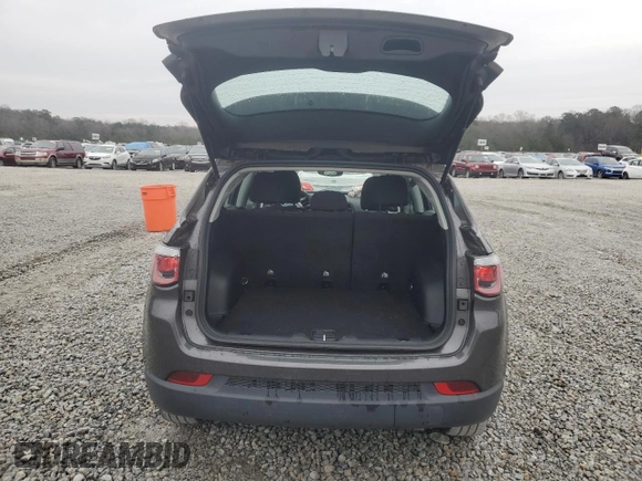 2020 Jeep Compass Sport z VIN 3C4NJCAB2LT219957, wystawiony jako Copart lot #45870845 z przebiegiem 25 855 mil mil oraz Szkoda całkowita • Salvage title. Historia ofert i sprzedaży dostępna na DreamBid. Obrazek 6.
