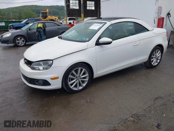 2012 Volkswagen Eos Komfort с VIN WVWBW7AH0CV004383, выставлен на аукционе IAAI как лот 42313494 с пробегом 121 597 миль миль и . История ставок и продаж доступна на DreamBid. Изображение 2.