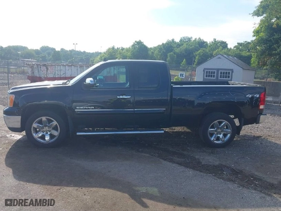 2013 GMC Sierra 1500 SLE with VIN 1GTR2VE71DZ367446, listed as a IAAI auction lot 39792468 with NaN miles. Bid and sale history available at carsss.com. Image 14.