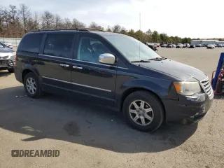 2010 Chrysler Town & Country Touring with VIN 2A4RR5D17AR392067, listed as a Copart auction lot 49026115 with 110,526 mi miles and Clean Title. Bid and sale history available at carsss.com. Image 4.