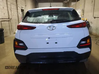 2021 Hyundai Kona SE z VIN KM8K12AA5MU691612, wystawiony jako Copart lot #56433625 z przebiegiem 85 499 mil mil oraz Szkoda całkowita • Salvage title. Historia ofert i sprzedaży dostępna na DreamBid. Obrazek 6.