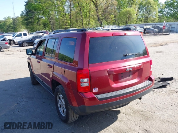 2017 Jeep Patriot Sport with VIN 1C4NJPBB8HD103682, listed as a IAAI auction lot 42001898 with 204,000 mi miles. Bid and sale history available at carsss.com. Image 3.