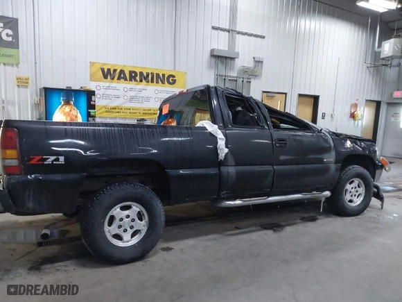 2002 Chevrolet Silverado 1500 LS with VIN 2GCEK19T321291409, listed as a IAAI auction lot 41391207 with 234,690 mi miles. Bid and sale history available at carsss.com. Image 13.