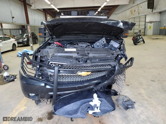 2010 Chevrolet Avalanche LTZ with VIN 3GNVKGE01AG226716, listed as a Copart auction lot 63428994 with 0 mi miles and Salvage Title. Bid and sale history available at carsss.com. Image 5.