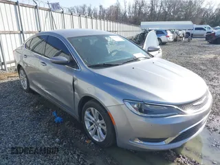 2015 Chrysler 200 Limited z VIN 1C3CCCAB5FN670987, wystawiony jako IAAI lot #41572911 z przebiegiem 194 454 mil mil oraz . Historia ofert i sprzedaży dostępna na DreamBid. Obrazek 6.