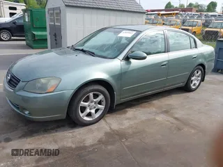2006 Nissan Altima 2.5 S with VIN 1N4AL11D66C140098, listed as a IAAI auction lot 42099065 with 235,405 mi miles. Bid and sale history available at carsss.com. Image 2.