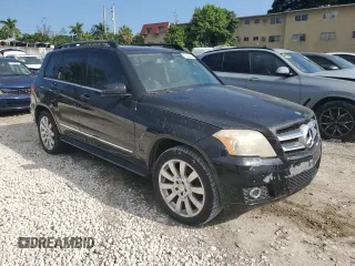 2010 Mercedes-Benz GLK 350 with VIN WDCGG5GB4AF339657, listed as a Copart auction lot 71536524 with 111,074 mi miles and Non Repairable. Bid and sale history available at DreamBid. Image 4.