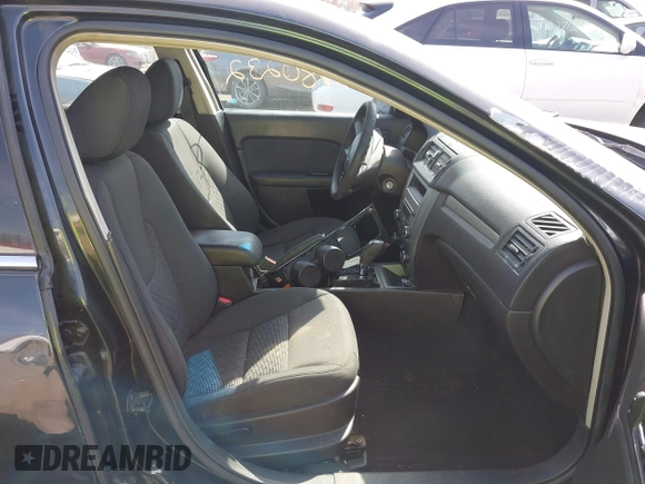 2010 Ford Fusion SE with VIN 3FAHP0HA0AR377897, listed as a IAAI auction lot 41780232 with 200,395 mi miles and . Bid and sale history available at carsss.com. Image 5.