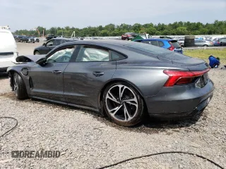 2022 Audi e-tron GT Premium Plus z VIN WAUCJBFW5N7004381, wystawiony jako Copart lot #63516494 z przebiegiem Nie podano mil oraz Szkody całkowita. Historia ofert i sprzedaży dostępna na DreamBid. Obrazek 2.
