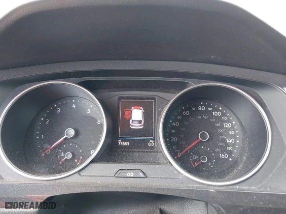 2019 Volkswagen Tiguan S with VIN 3VV1B7AX6KM075645, listed as a IAAI auction lot 41271492 with 73,663 mi miles. Bid and sale history available at carsss.com. Image 7.