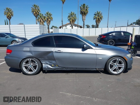 2010 BMW 3 Series 328i with VIN WBAWV1C51AP123689, listed as a IAAI auction lot 41966621 with 187,428 mi miles. Bid and sale history available at carsss.com. Image 14.