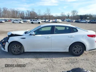 2020 Kia Optima LX with VIN 5XXGT4L3XLG424520, listed as a IAAI auction lot 41663821 with 85,960 mi miles. Bid and sale history available at carsss.com. Image 14.