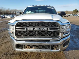 2022 Ram 2500 Tradesman with VIN 3C6UR5CJ5NG391794, listed as a Copart auction lot 88701305 with 100,954 mi miles and Clean Title. Bid and sale history available at carsss.com. Image 5.