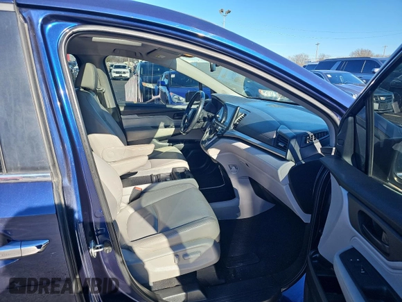 2018 Honda Odyssey EX-L z VIN 5FNRL6H75JB064377, wystawiony jako Copart lot #89319585 z przebiegiem 103 620 mil mil oraz Czysty tytuł • Clean title. Historia ofert i sprzedaży dostępna na DreamBid. Obrazek 5.