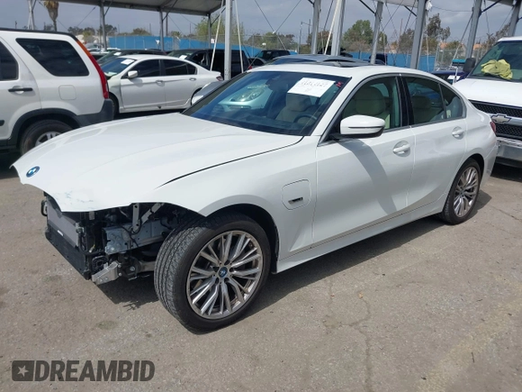 2024 BMW 3 Series 330e with VIN 3MW39FF00R8D79501, listed as a IAAI auction lot 41814127 with 17,392 mi miles. Bid and sale history available at carsss.com. Image 18.