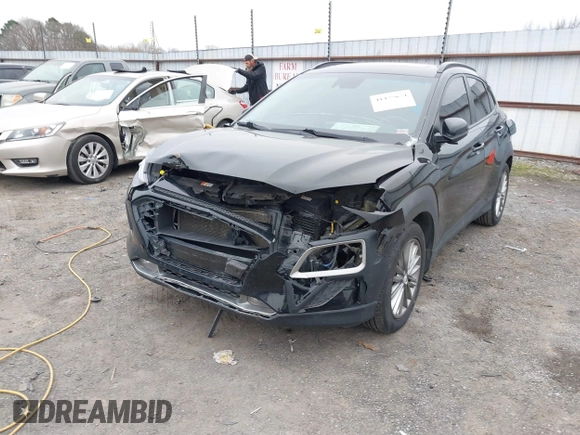 2020 Hyundai Kona SEL Plus with VIN KM8K62AA4LU428995, listed as a IAAI auction lot 41475674 with 132,304 mi miles. Bid and sale history available at carsss.com. Image 6.