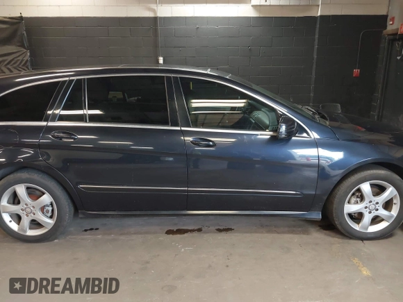 2011 Mercedes-Benz R 350 with VIN 4JGCB6FE0BA119916, listed as a IAAI auction lot 42553464 with 149,201 mi miles and . Bid and sale history available at DreamBid. Image 13.